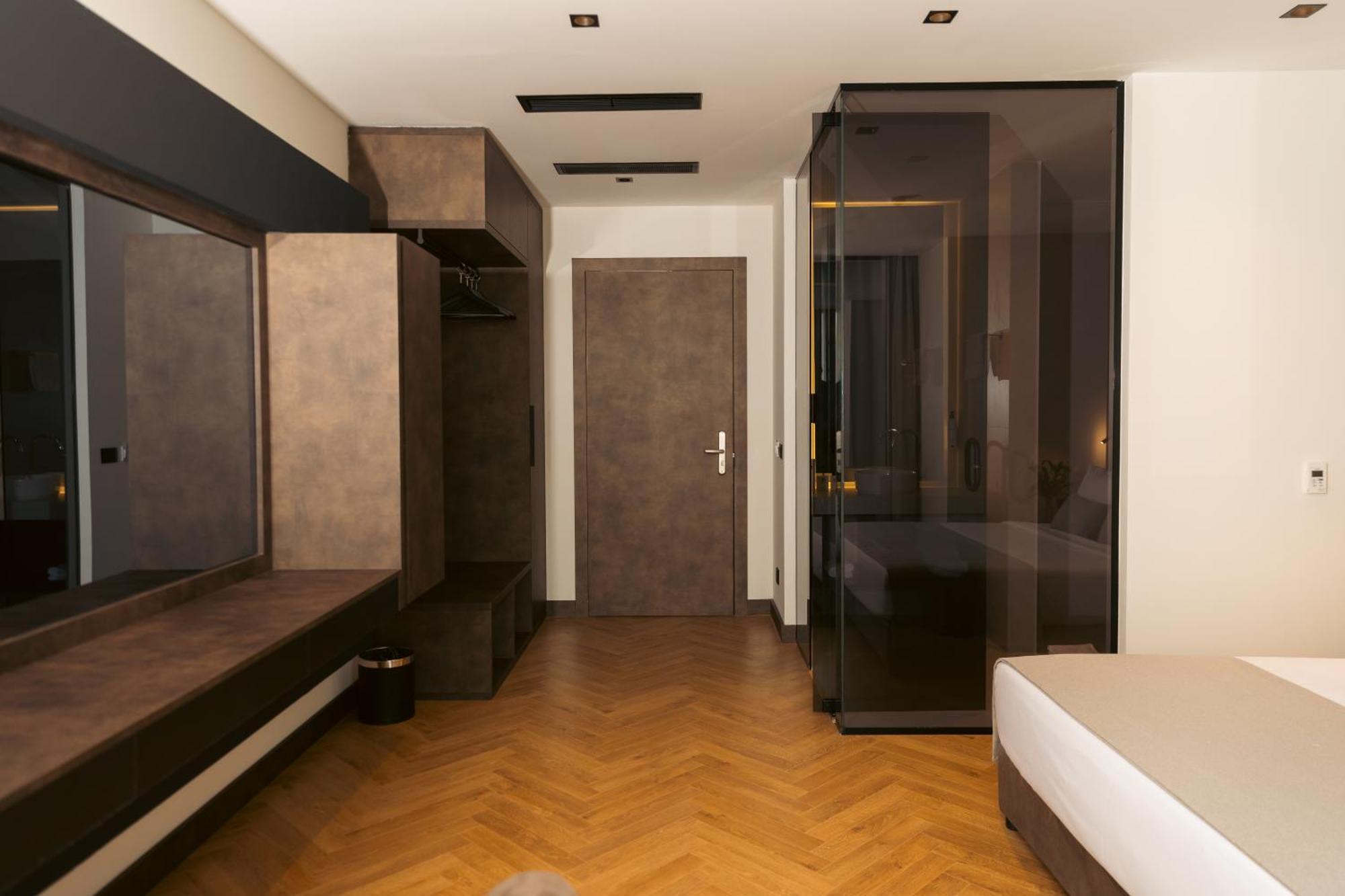 Venus Hotel Lipjan Bagian luar foto